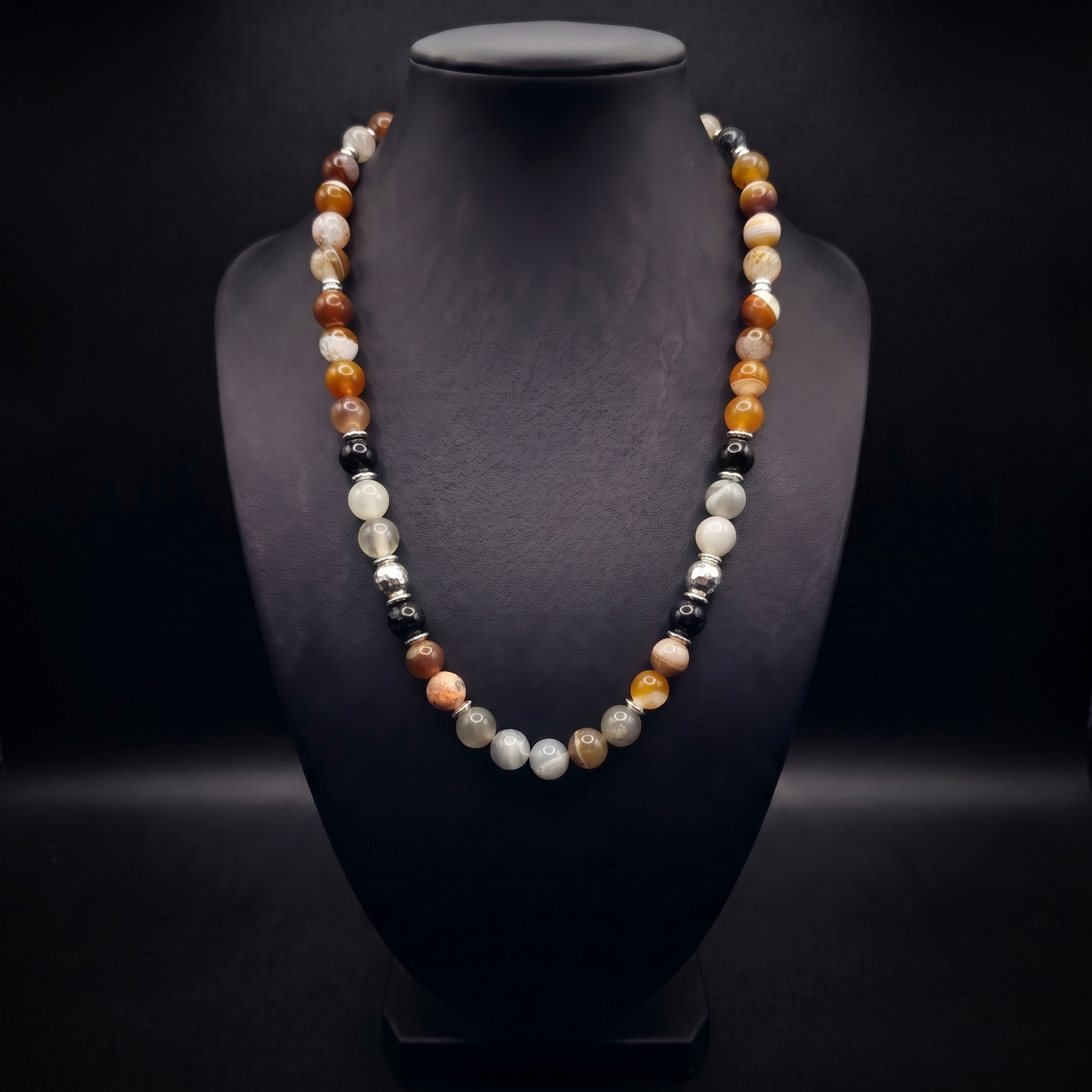 The Carnelian Horizon